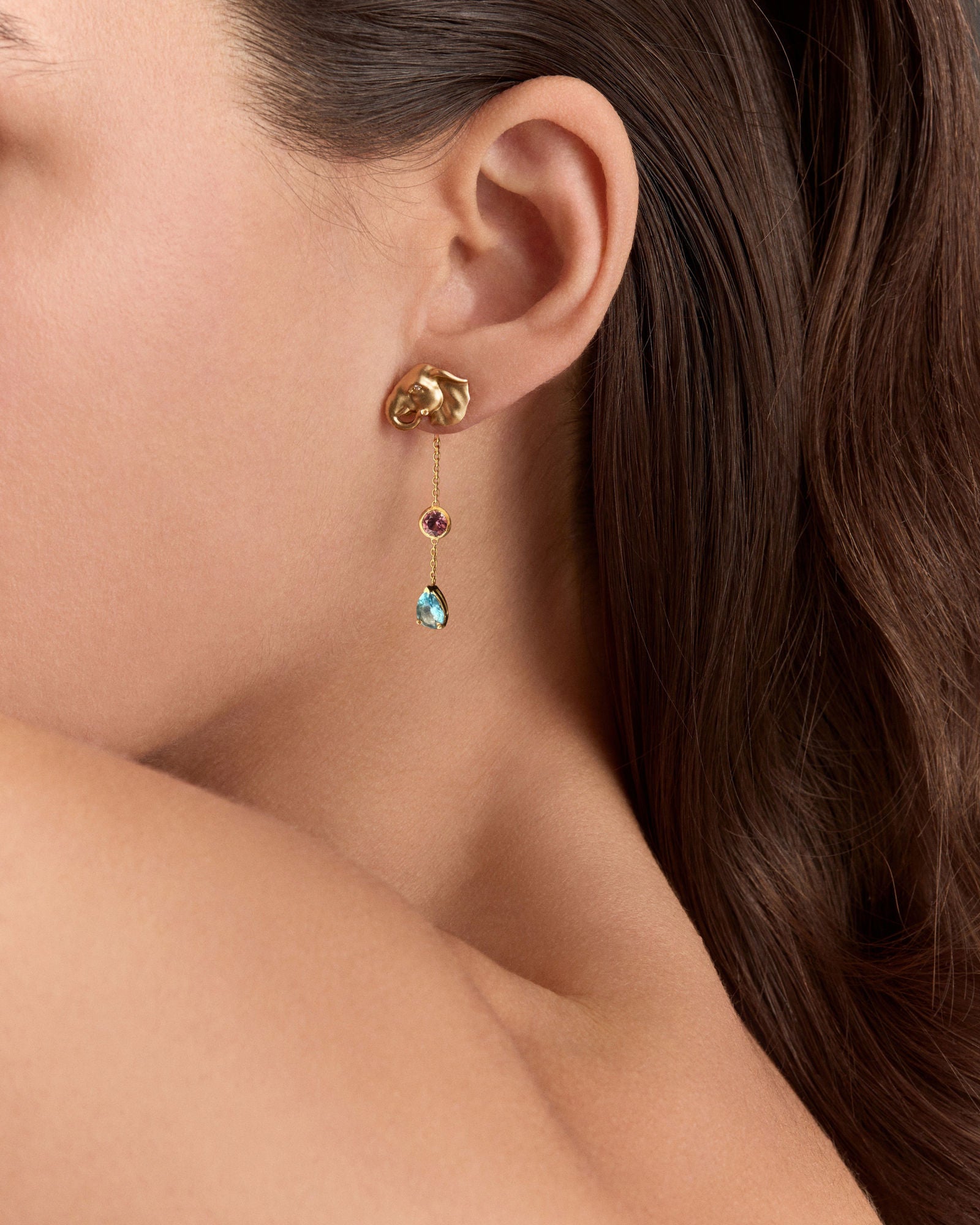 Elephant Fancy 18K Gold Earrings w. Peridot, Aquamarine & Tourmaline