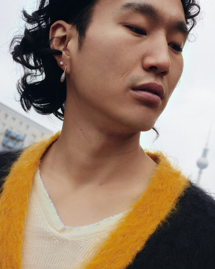 For the love of Ted 14K Gold Huggie w. Lab-Grown Diamonds