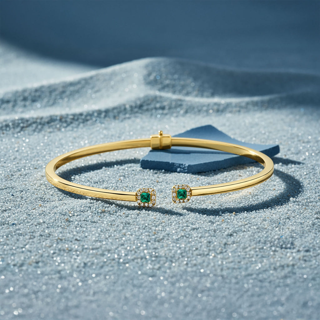 Fortuna 18K Gold Bangle w. Diamonds & Emeralds