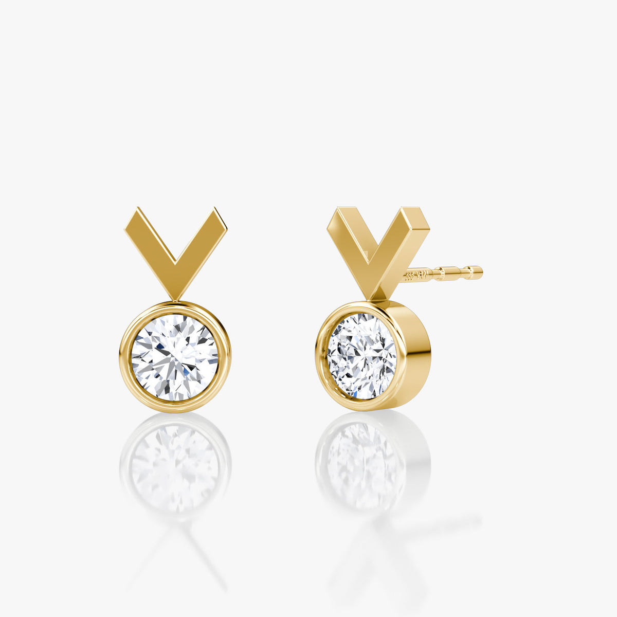 Arrow 14K Gold Studs w. Round Cut Lab-Grown Diamond