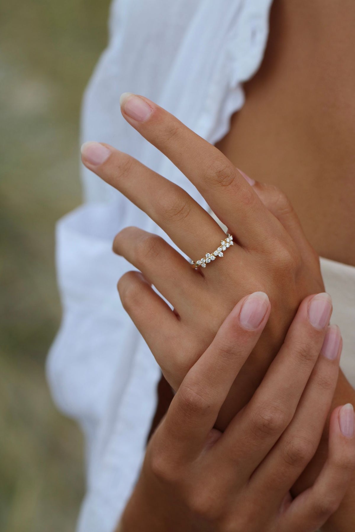Fryd 18K Gold Ring w. 16 Diamonds