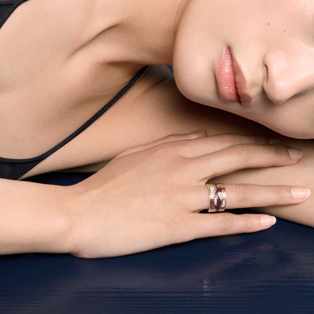 Fusion 18K White Gold Center Ring w. Red HyCeram