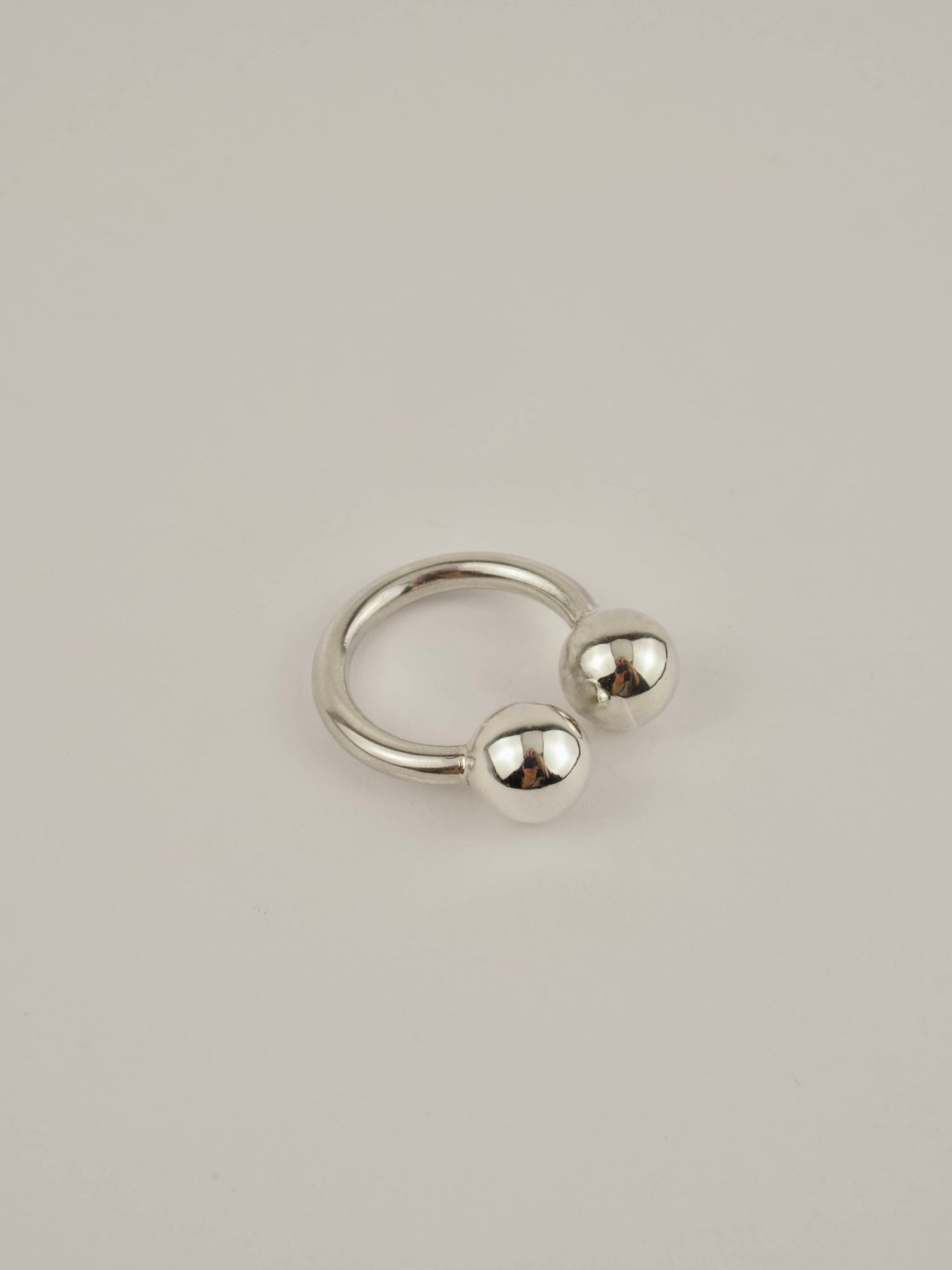 Globo Silver Ring