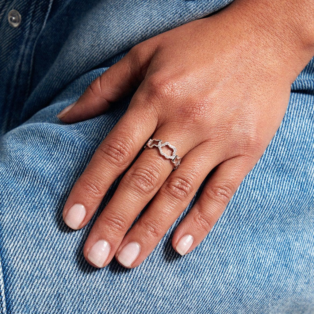 Golden Cloud Band 18K Whitegold Ring w. Diamonds