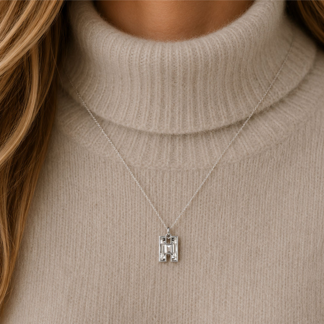 Alphabet 18K Gold, Rosegold or Whitegold Inital H Pendant w. Solitaire Lab-Grown Diamond