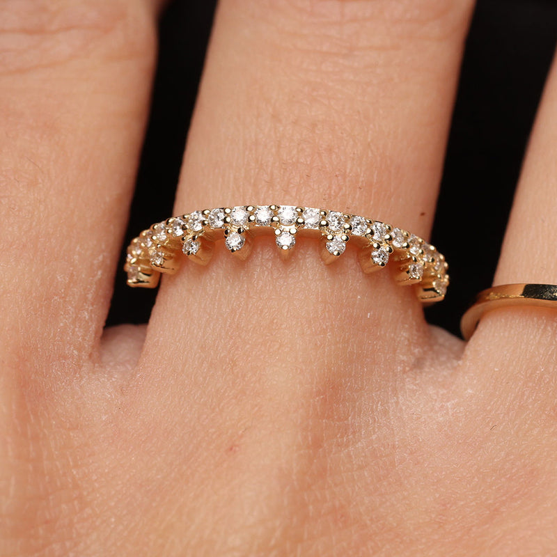 Her Majesty's 18K Rosaguld Ring m. Diamanter