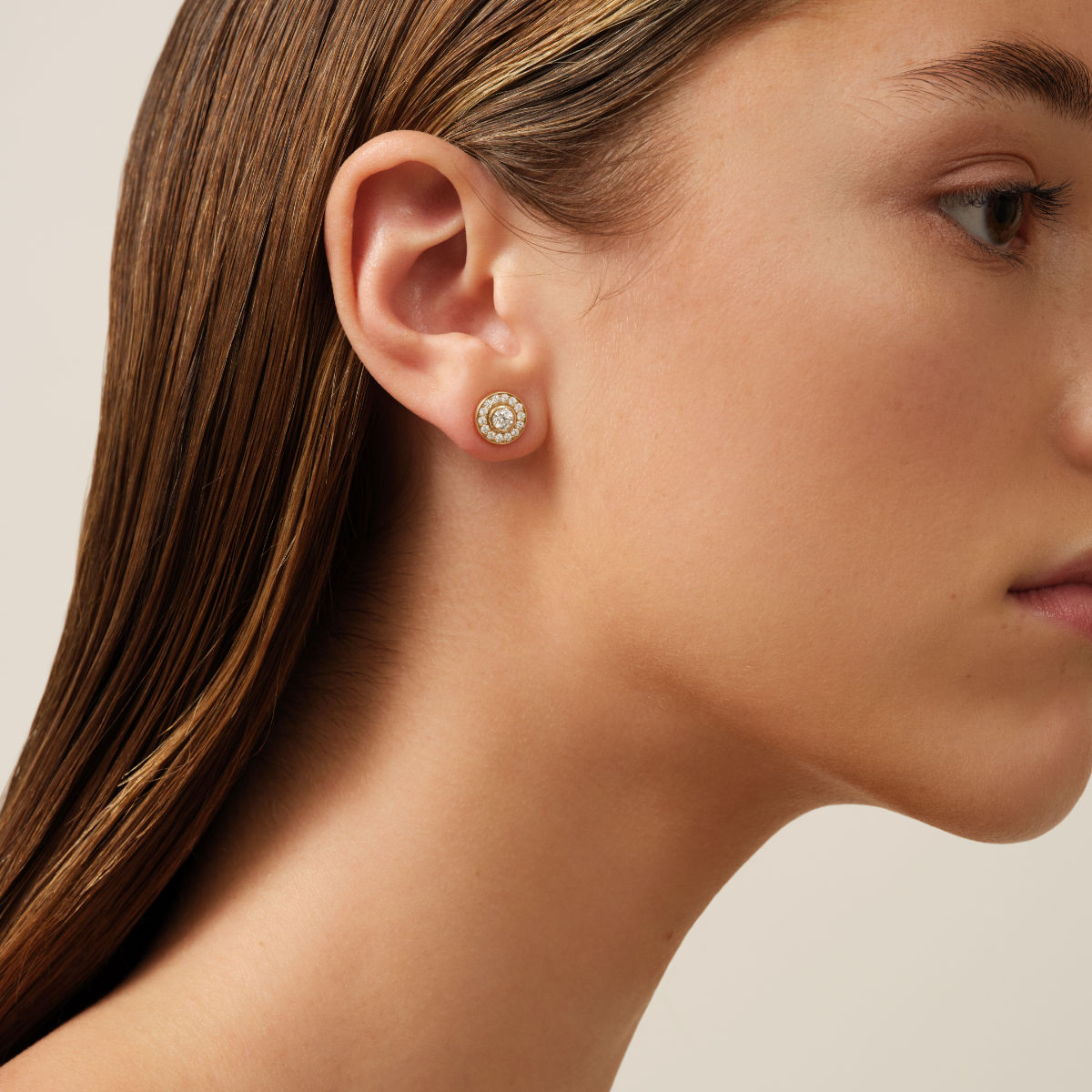 Heritage 18K Whitegold Stud w. Diamonds