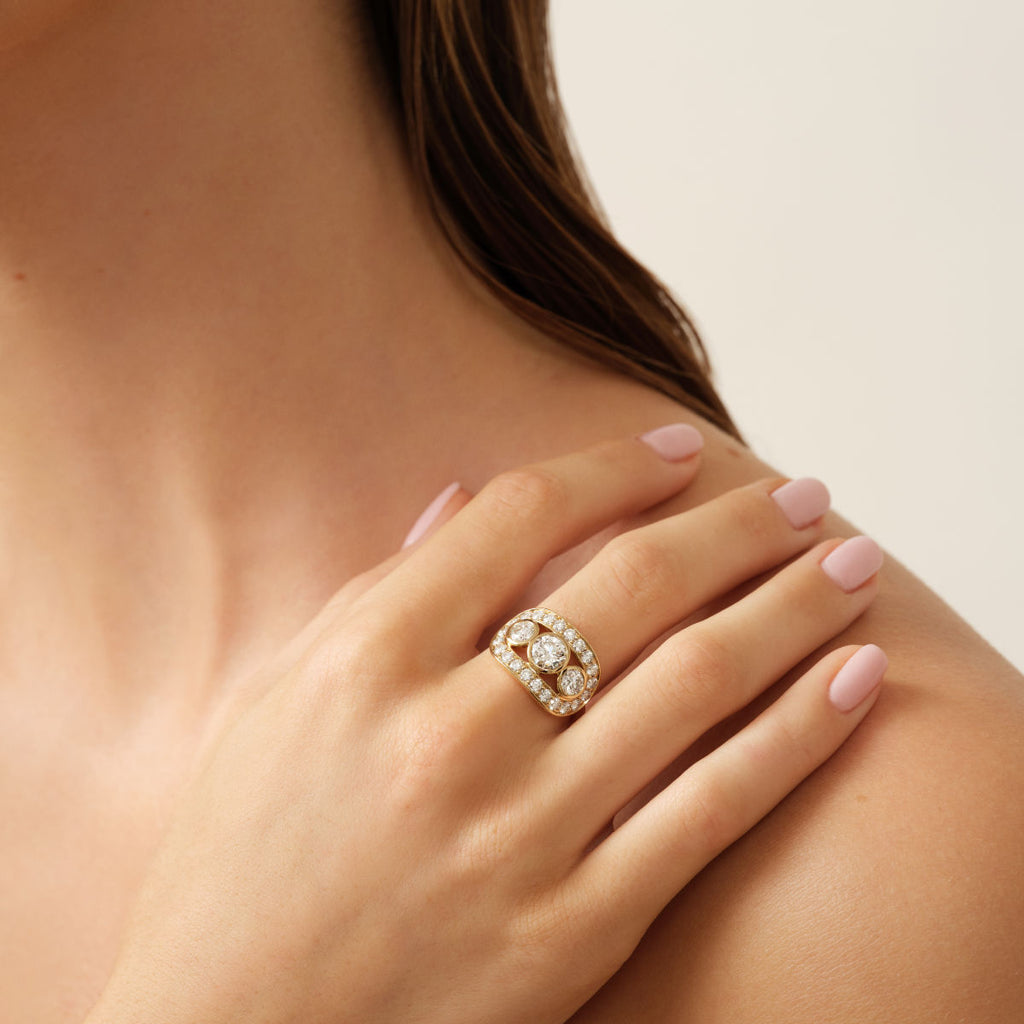Heritage Trio 18K Gold Ring w. Diamonds