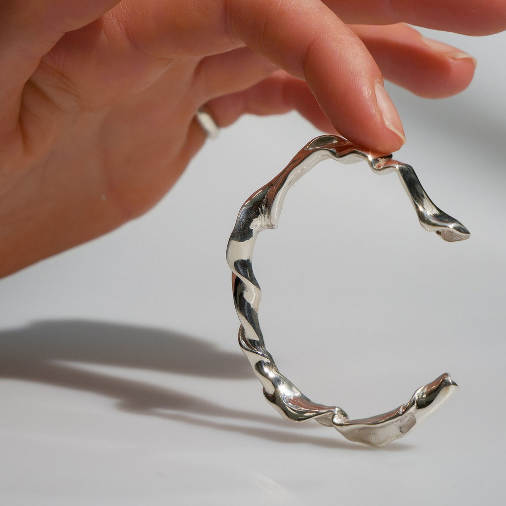 Lactuca Silver Bangle