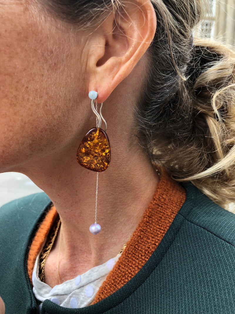 Amphitrie Electrum Gold Plated Earring w. Pearl, Amber & Aquamarine