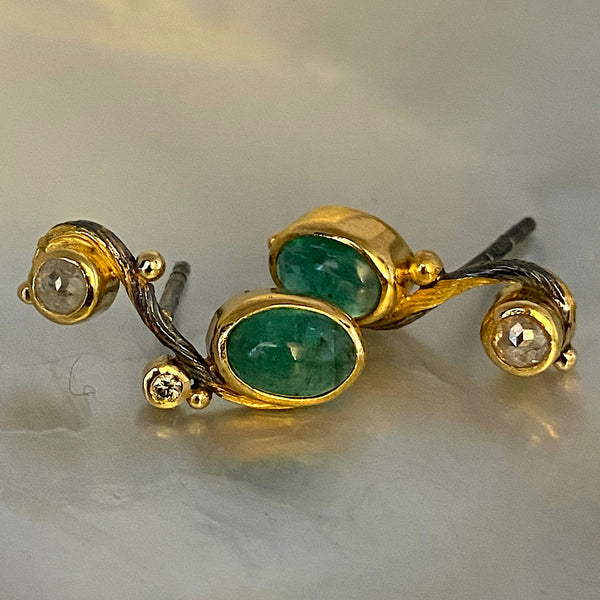 Seafire 18K & 22K Gold Earring w. Emerald & Diamonds