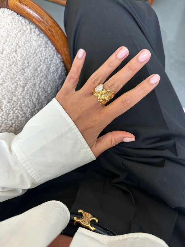 The NEW Statement Extraordinair 18K Gold Plated Ring w. Pearl