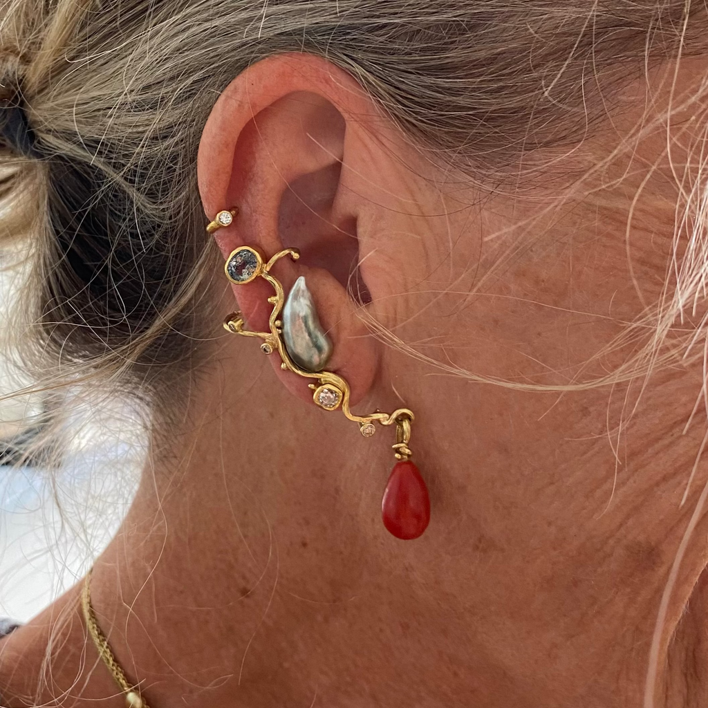 Filuka 18K & 22K Gold Earring w. Pearl & Diamond