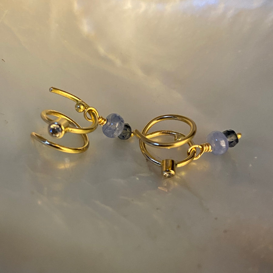 Spiral 18K & 22K Guld Øreringe m. Safir & Diamant