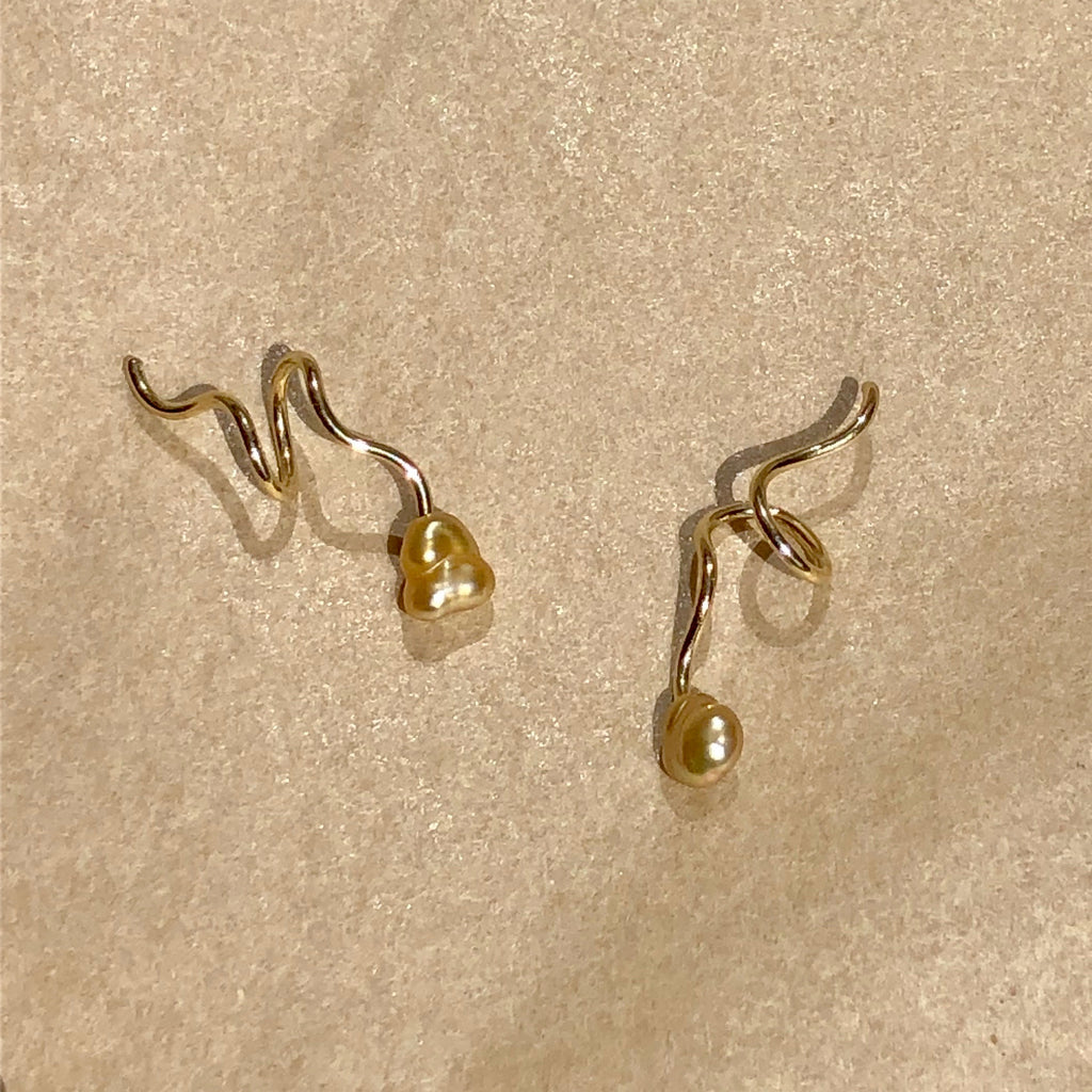Puakai South 14K Gold Earrings w. Pearls