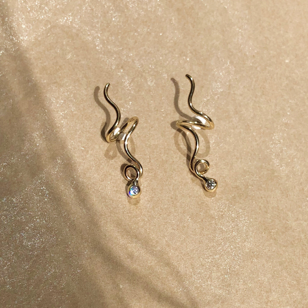 Masika Wave 14K Gold Earrings w. Diamonds