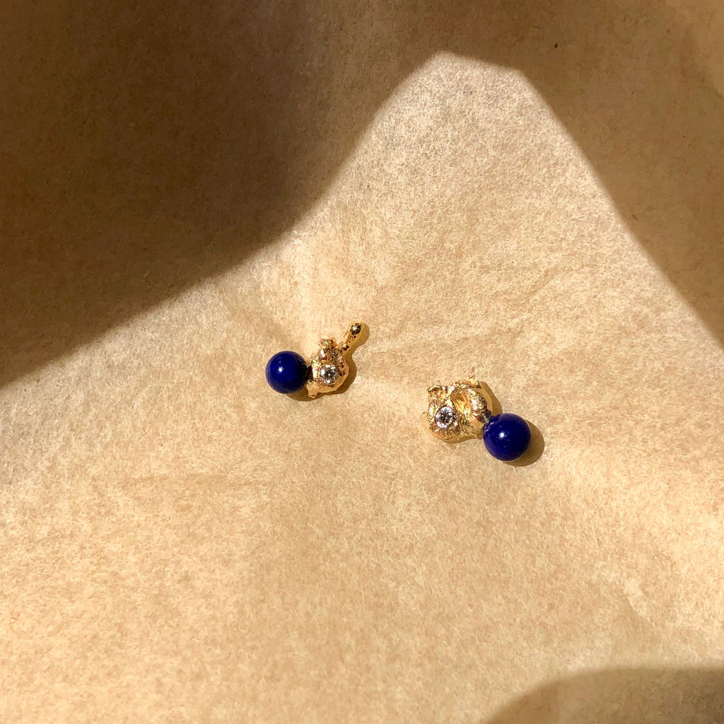 Sun melted studs 14K Gold Studs w. Diamonds & Lapis