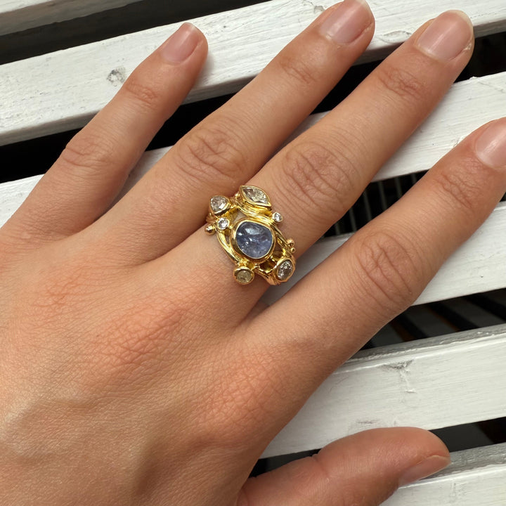 Double Seafire 18K & 22K Gold Ring w. Sapphire & Diamond