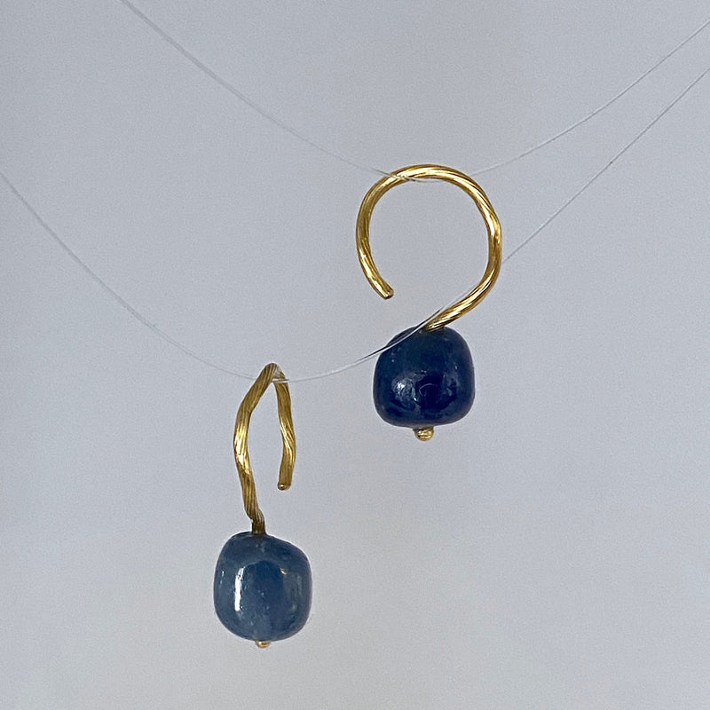 18K Guld Øreringe m. Safir