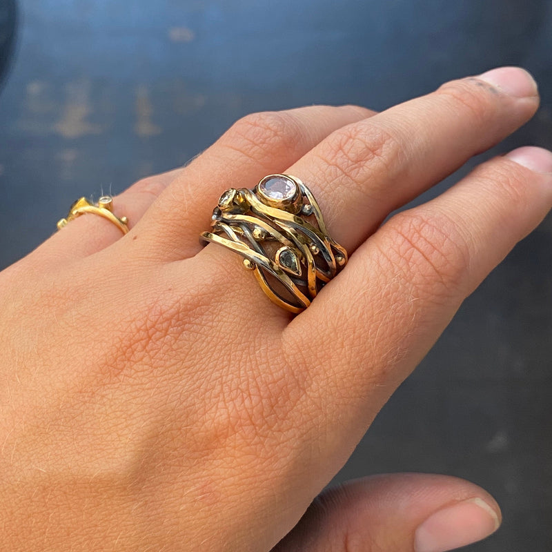 Twisted 18K, 22K og 24K Guld & Sølv Ring m. Morganit, Safir & Diamant