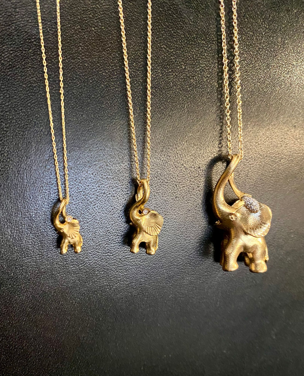 Large Elephant Charm 18K Gold Pendant w. Diamonds