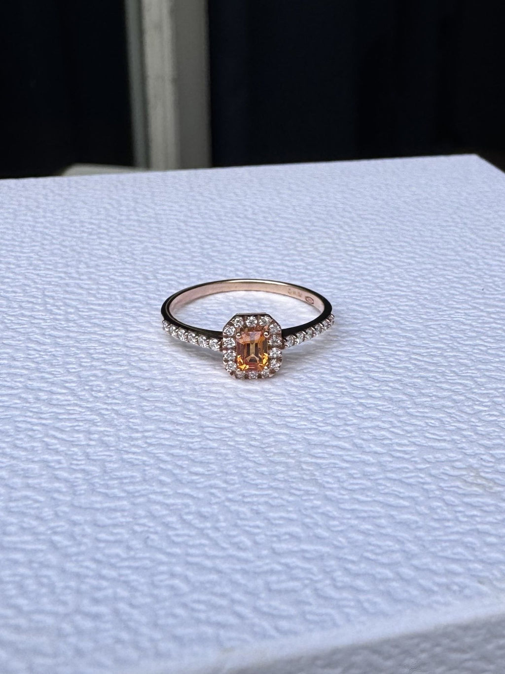 Candy 18K Rose Gold Ring w. Diamonds & Orange Sapphire