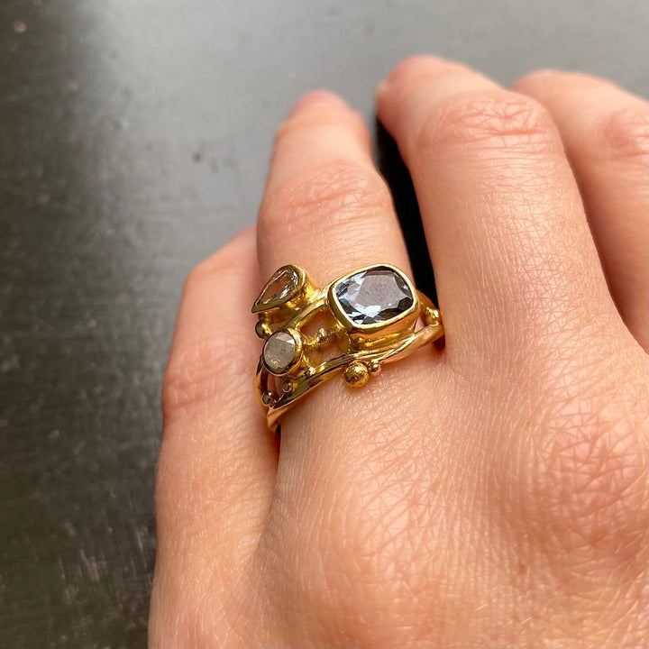 Double Seafire 18K & 22K Gold Ring w. Sapphire & Diamonds