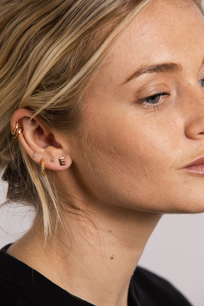 IX E 22K Gold Plated Stud