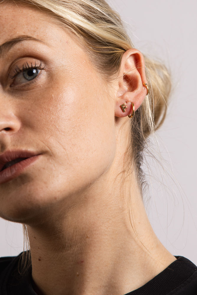 IX F 22K Gold Plated Stud