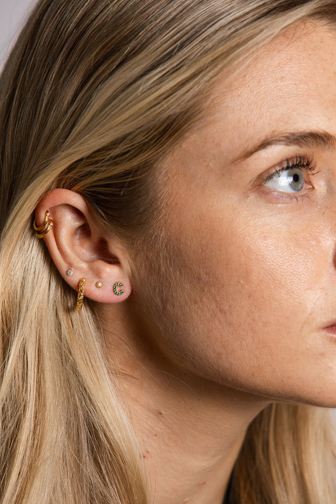 IX C 22K Gold Plated Stud w. Zirconia