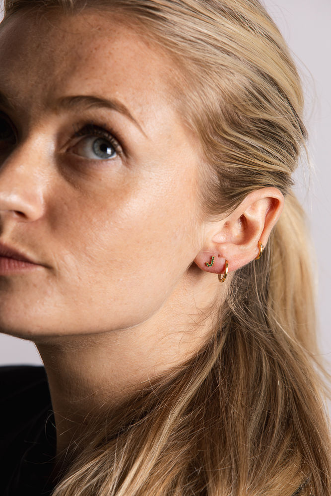 IX J 22K Gold Plated Stud w. Zirconia