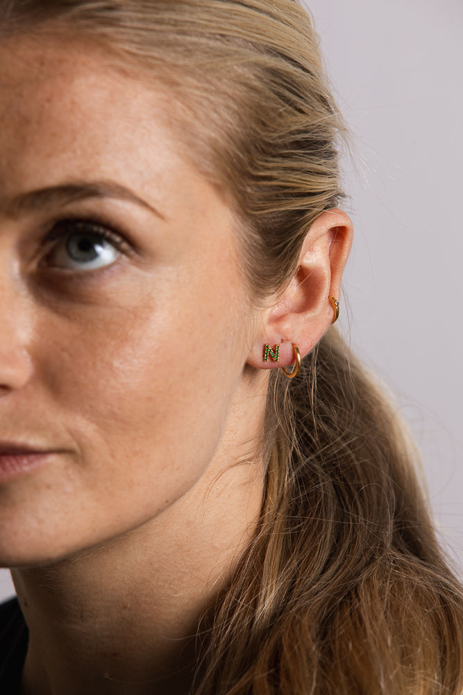 IX N 22K Gold Plated Stud w. Zirconia