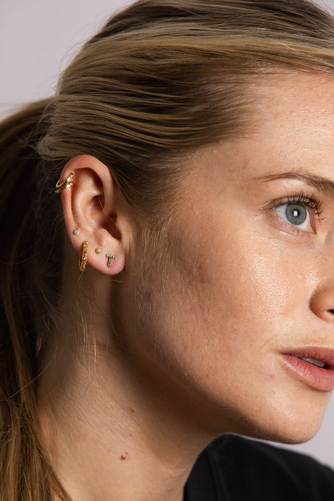 Ix T 22K Gold Plated Stud w. Zirkonia