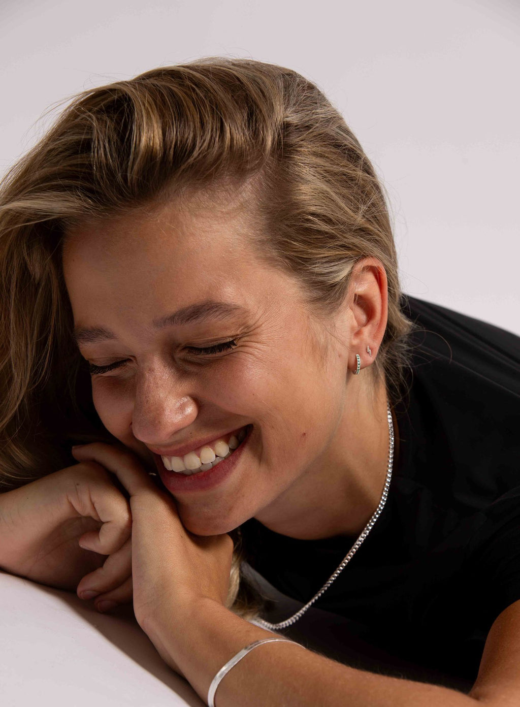 IX Billy Silver Hoop w. Zirconia