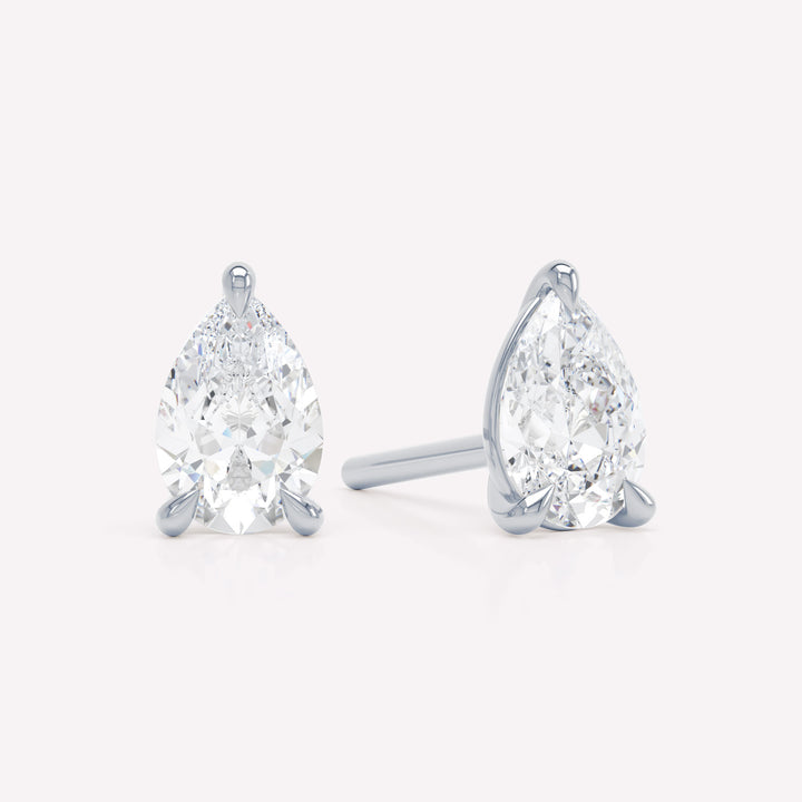 The Pear 18K Whitegold Stud w. Lab-Grown Diamond