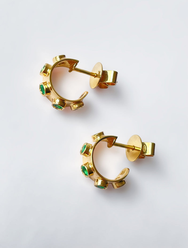Jabbar 18K Gold Earrings w. Emeralds
