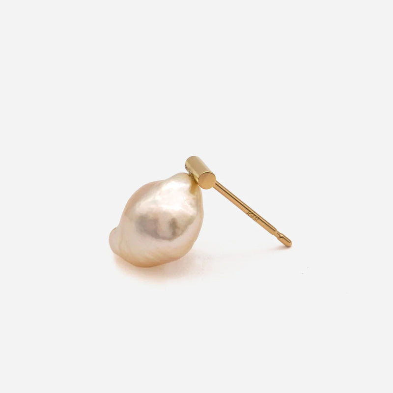 South Baroque Pearl M 18K Gold Earring