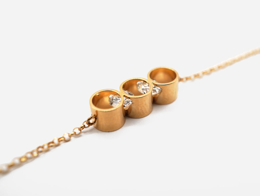 Con L 18K Gold Bracelet w. Diamonds