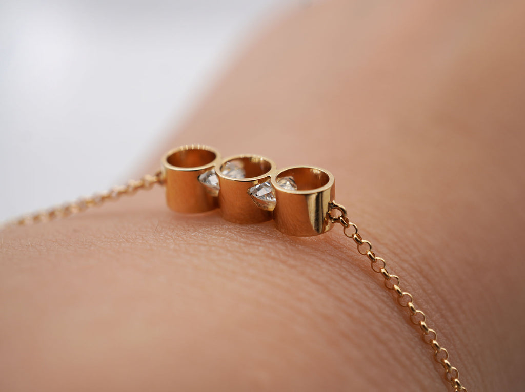 Con L 18K Gold Bracelet w. Diamonds