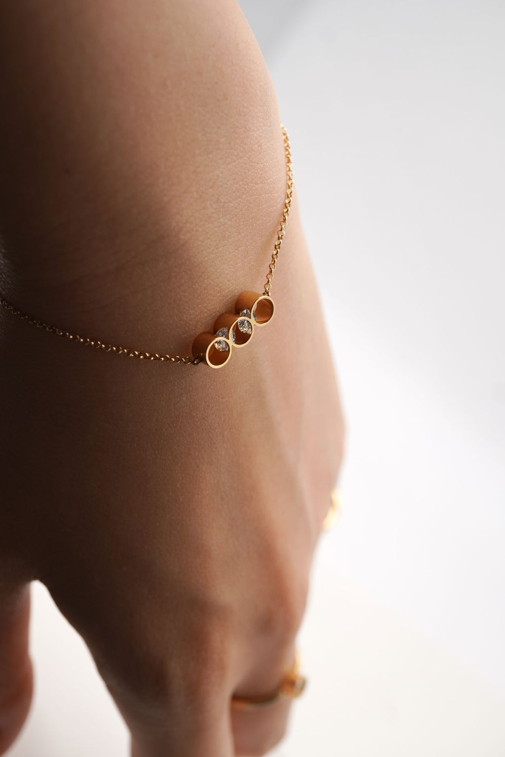 Con L 18K Gold Bracelet w. Diamonds