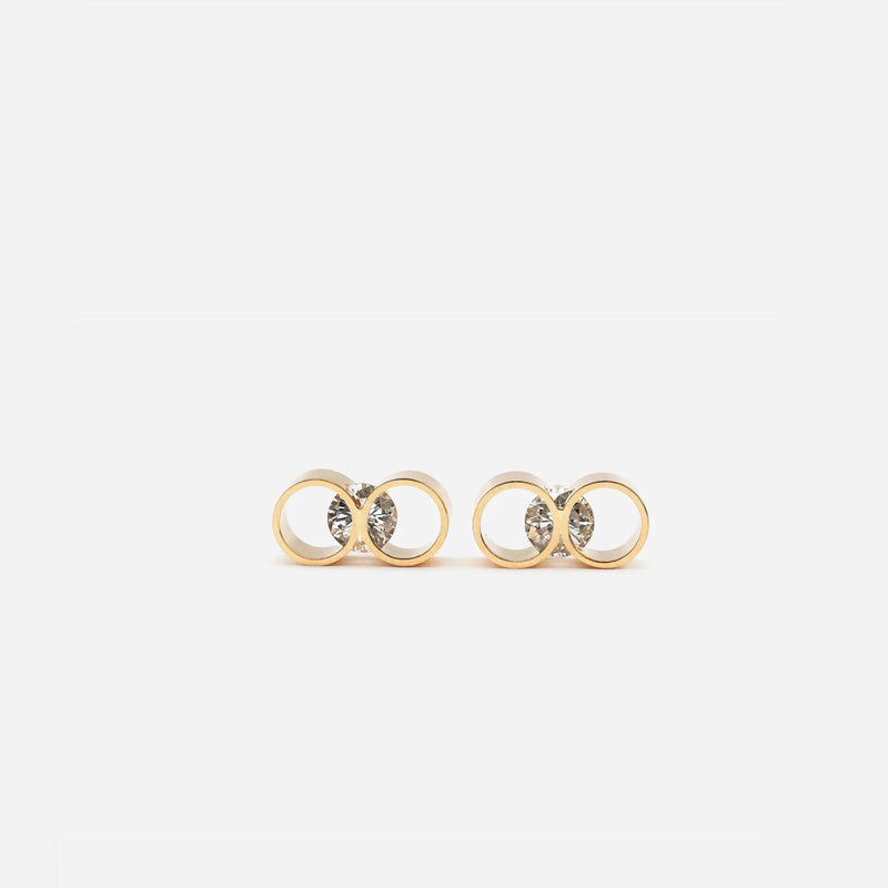 Con Short 18K Gold Earrings w. Diamond