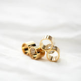 Con Short 18K Gold Earrings w. Diamond