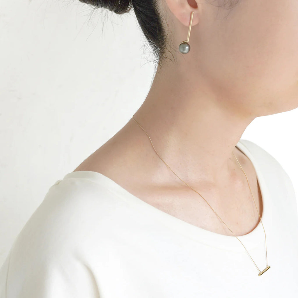 Dent Beside 18K Gold Necklace