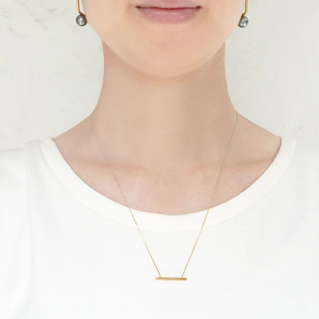 Dent Beside 18K Gold Necklace