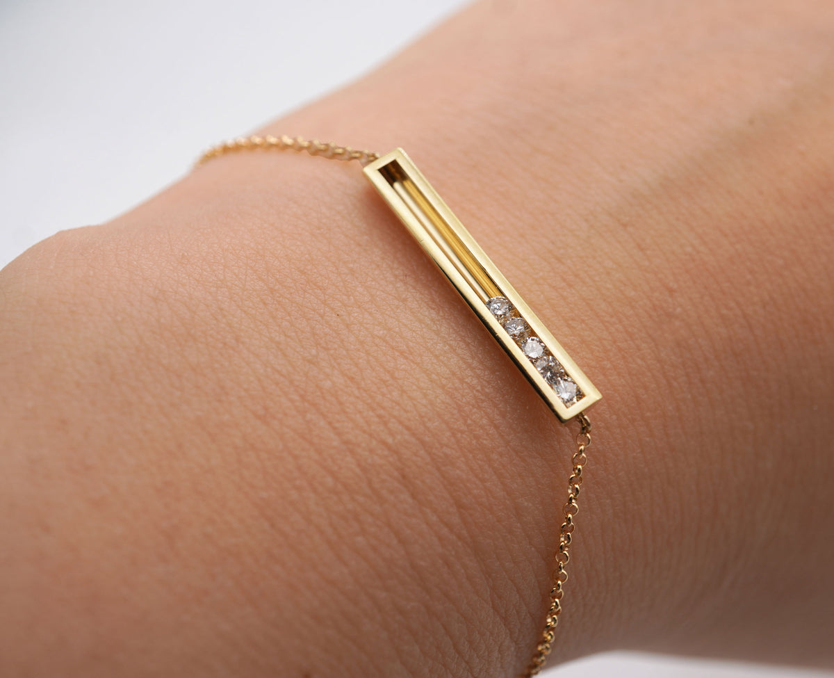 Bewegt 5 18k Goldarmband w. Diamanten