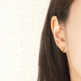 Moving S 18K Gold Earring w. Diamond