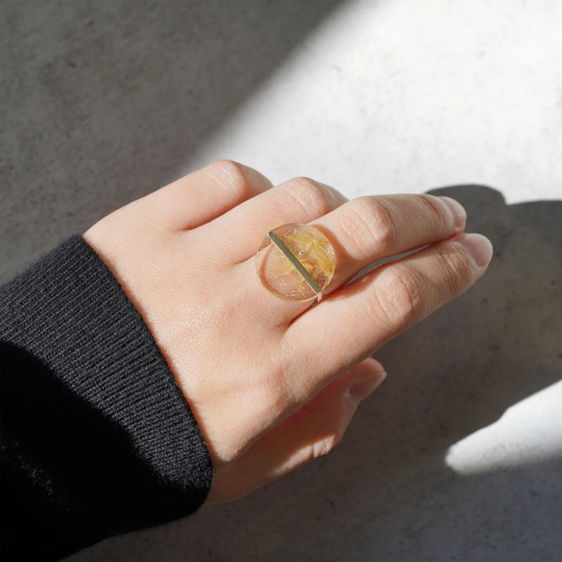 Slice 10K Gold Ring w. Quartz