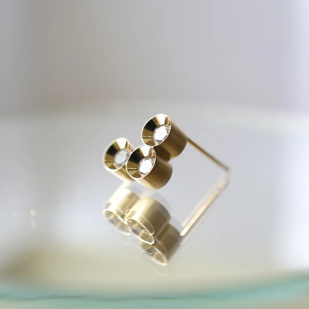 Spot Single 18K & 10K Earring w. 3 Diamonds