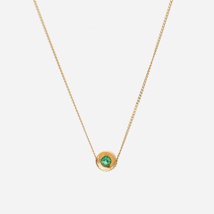 Spot 10K Necklace w. 2,5mm Emerald