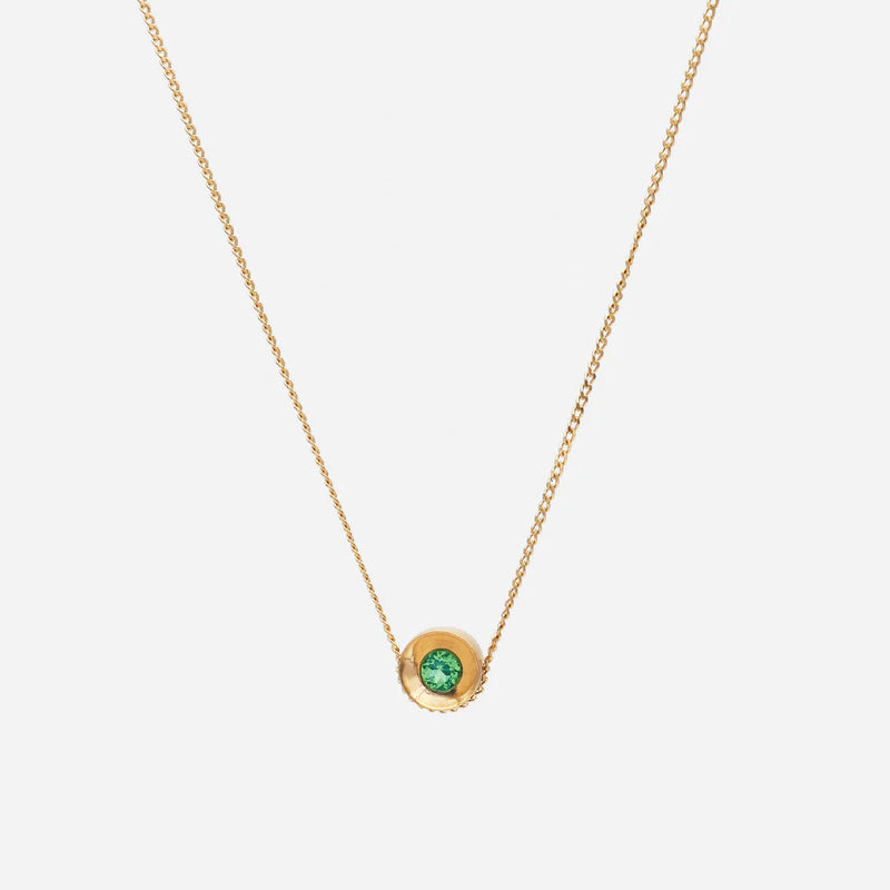 Spot 10K Necklace w. 2,5mm Emerald